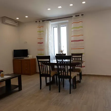 In Silo/insel Krk 13547 Apartment *