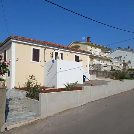 In Silo/insel Krk 13547 Apartment *
